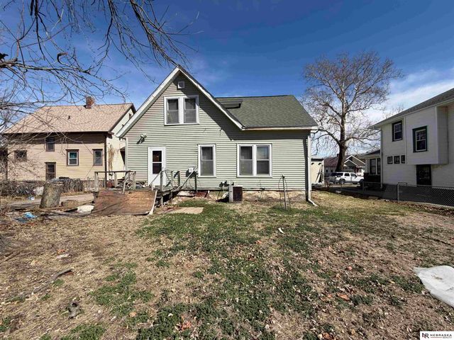 3718 N 23rd Street, Omaha, NE 68110
