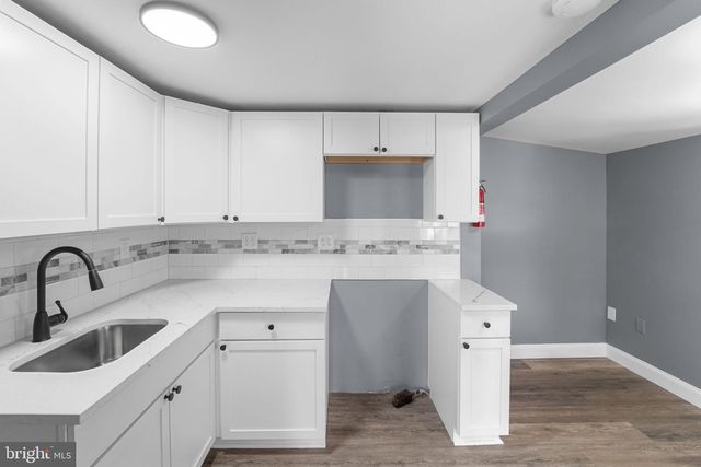 200 W BUCKSHUTEM RD, Millville, NJ 08332