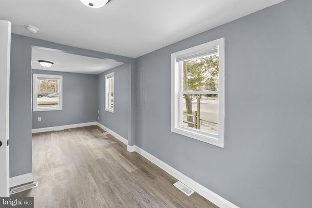 200 W BUCKSHUTEM RD, Millville, NJ 08332