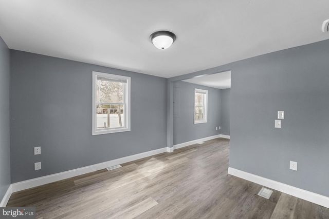 200 W BUCKSHUTEM RD, Millville, NJ 08332