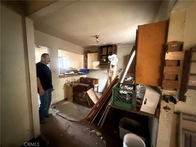 2927 Asbury, Los Angeles, CA 90065