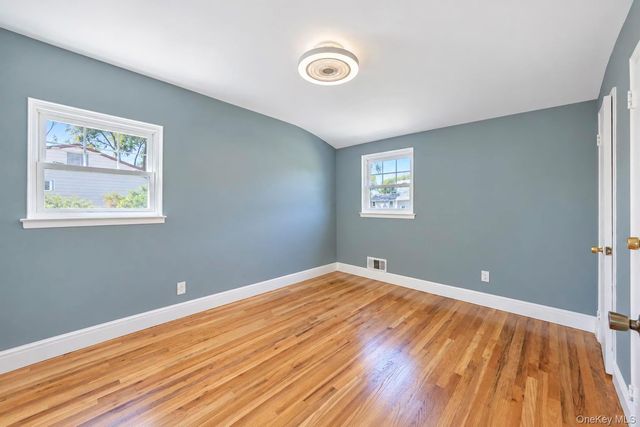 16 Berkeley Avenue, Selden, NY 11784