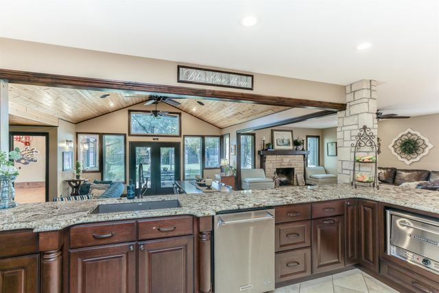 21 N Laurel Dr, Wichita, KS 67206