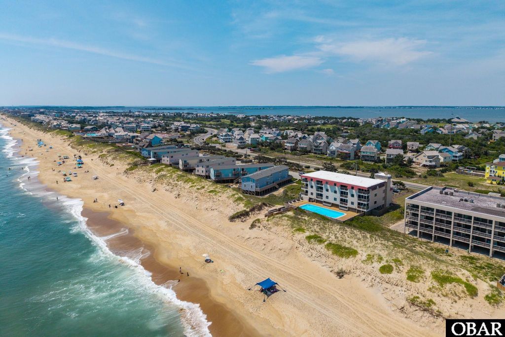 Image 4 of property listing at 5515 S Virginia Dare Trl Unit B-1, Nags Head, NC 27959