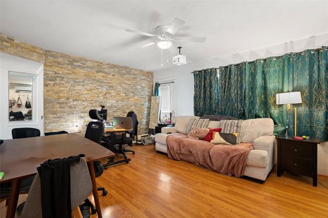 1349 YOUNG AVENUE, Clearwater, FL 33756