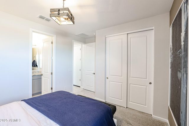 17948 W CAMINO DE ORO Drive, Surprise, AZ 85387