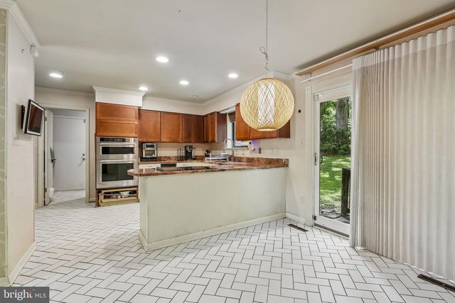 11112 VALLEY HEIGHTS DR, Owings Mills, MD 21117