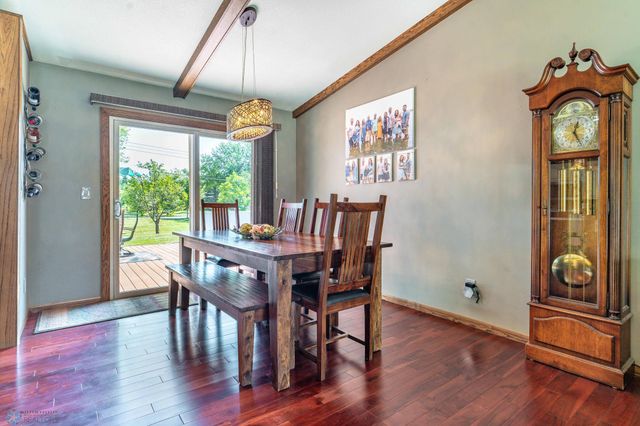 2925 Edgewood Drive N, Fargo, ND 58102