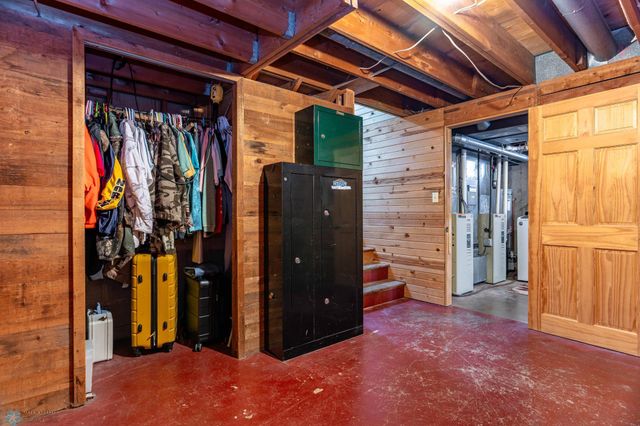 2925 Edgewood Drive N, Fargo, ND 58102