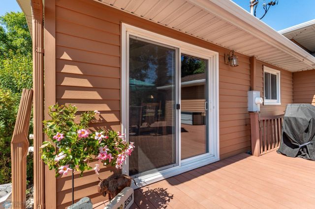 2925 Edgewood Drive N, Fargo, ND 58102