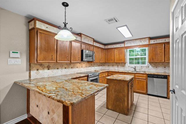 3525 Centennial DR, Belton, TX 76513