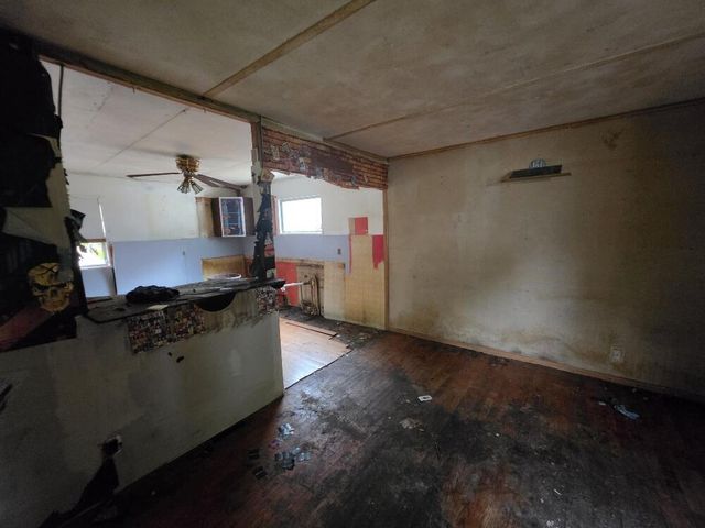 3557 S 5th PLACE, Milwaukee, WI 53207