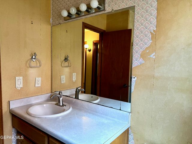7237 Orizaba Avenue, El Paso, TX 79912
