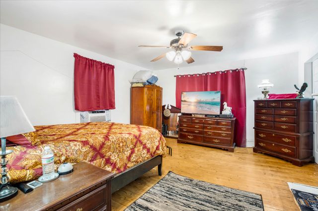 2461 Old Greenbrier Pike, Greenbrier, TN 37073