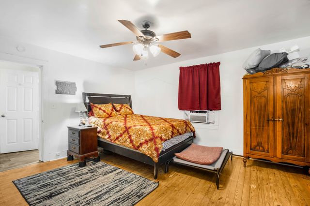 2461 Old Greenbrier Pike, Greenbrier, TN 37073