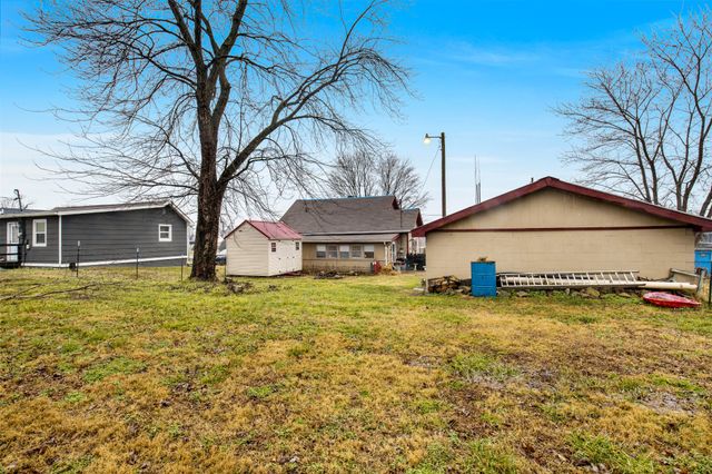 2461 Old Greenbrier Pike, Greenbrier, TN 37073