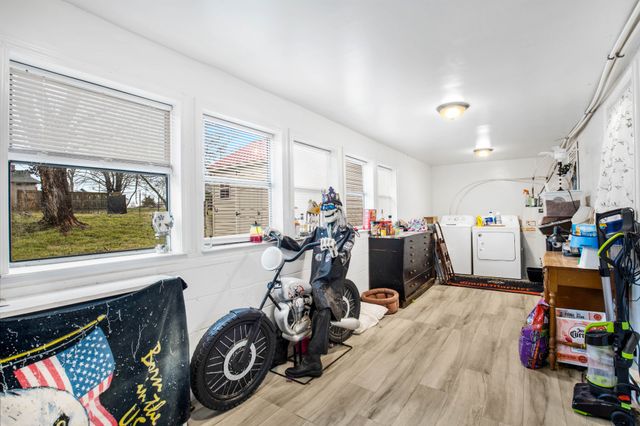 2461 Old Greenbrier Pike, Greenbrier, TN 37073