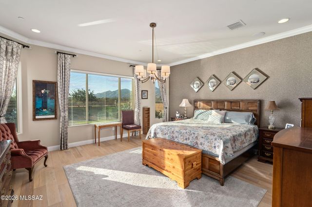 2431 N Wychwood Court, Tucson, AZ 85749