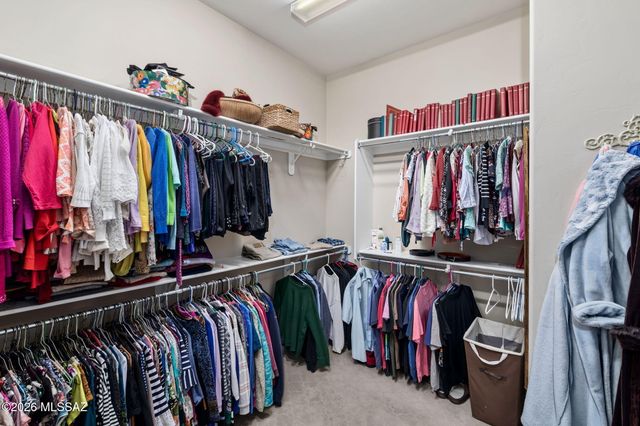 2431 N Wychwood Court, Tucson, AZ 85749