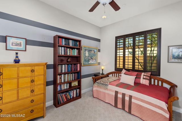 2431 N Wychwood Court, Tucson, AZ 85749