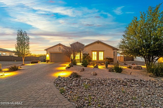 2431 N Wychwood Court, Tucson, AZ 85749