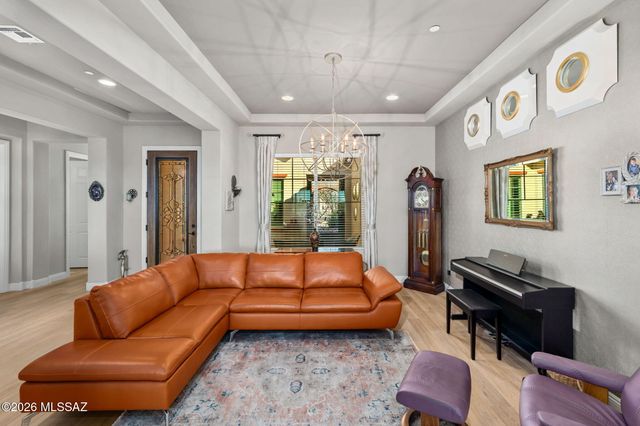 2431 N Wychwood Court, Tucson, AZ 85749