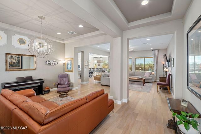 2431 N Wychwood Court, Tucson, AZ 85749