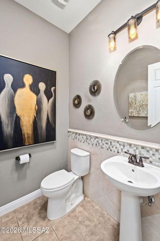 2431 N Wychwood Court, Tucson, AZ 85749