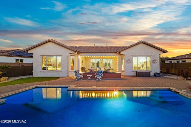 2431 N Wychwood Court, Tucson, AZ 85749