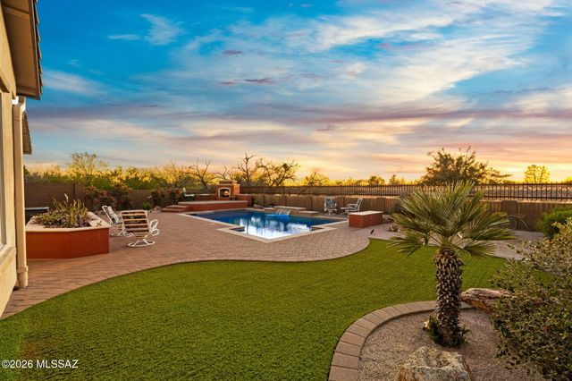 2431 N Wychwood Court, Tucson, AZ 85749