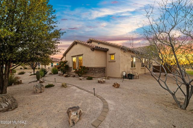 2431 N Wychwood Court, Tucson, AZ 85749