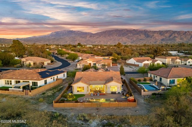 2431 N Wychwood Court, Tucson, AZ 85749