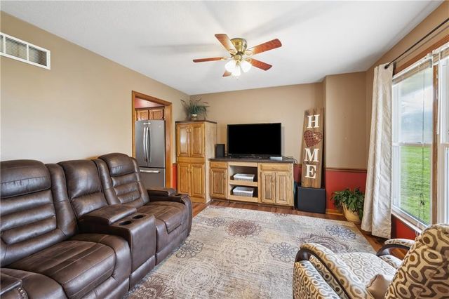 13 Baber Circle, Camden Point, MO 64018