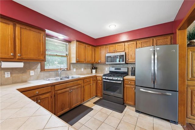 13 Baber Circle, Camden Point, MO 64018