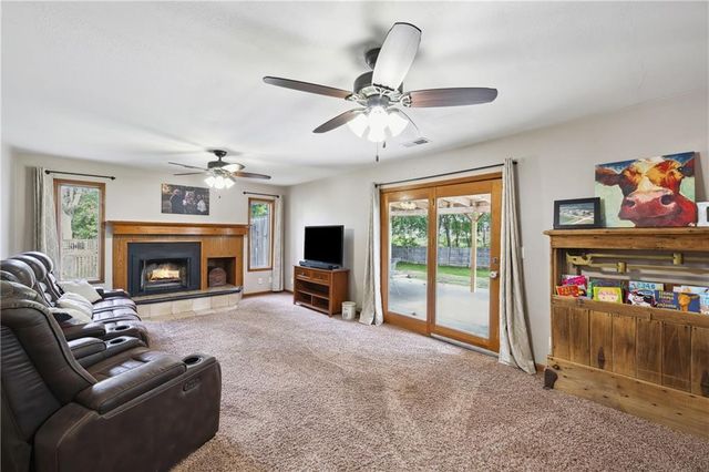 13 Baber Circle, Camden Point, MO 64018