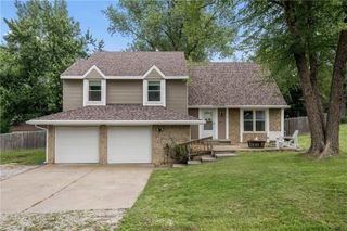 13 Baber Circle, Camden Point, MO 64018