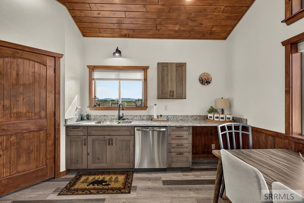 Image 9 of property listing at 3987 Joseph Drive, Island Park, ID 83429