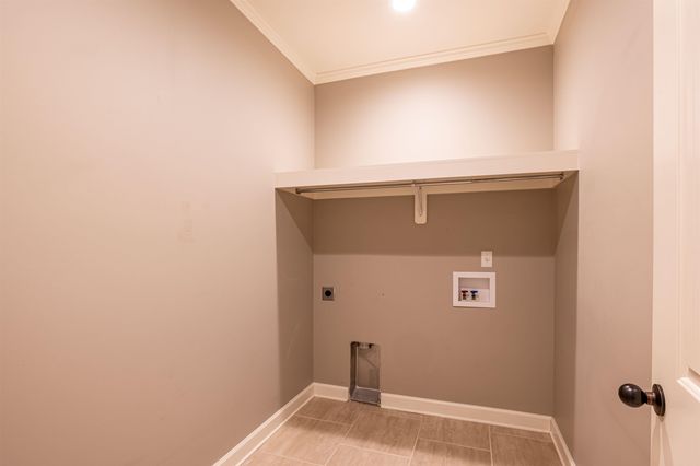 80 LAZY J DR, Oakland, TN 38068