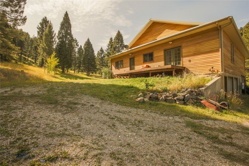 240 Tizer Lake Road, Jefferson City, MT 59638 photo 4