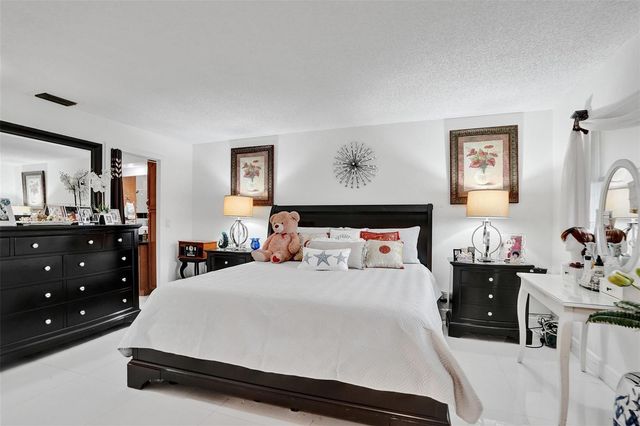 1034 NW 88th Avenue B-99, Plantation, FL 33322