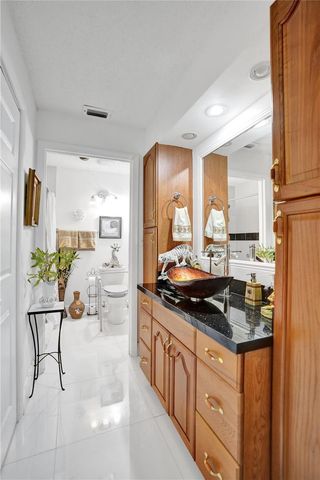 1034 NW 88th Avenue B-99, Plantation, FL 33322