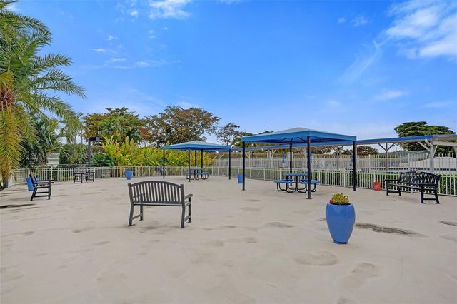 1034 NW 88th Avenue B-99, Plantation, FL 33322