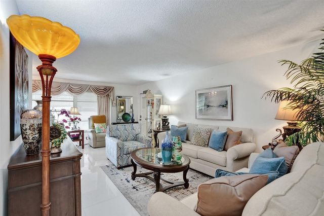 1034 NW 88th Avenue B-99, Plantation, FL 33322