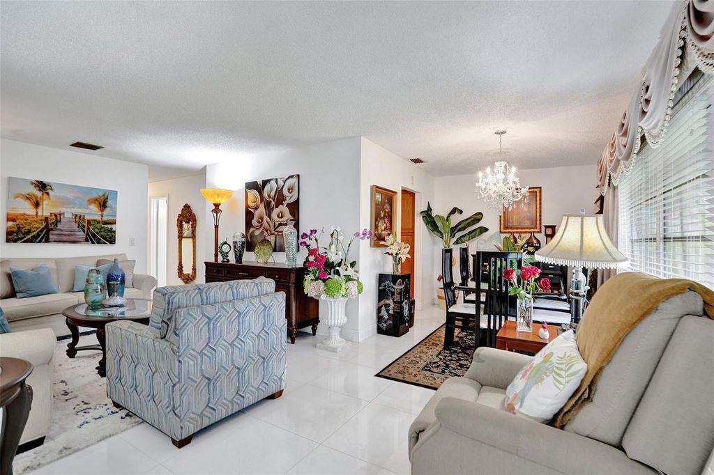 1034 NW 88th Avenue B-99, Plantation, FL 33322