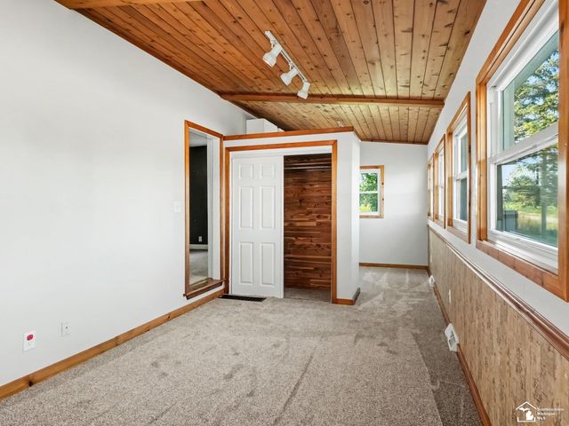 11484 Dennison Road, Milan, MI 48160