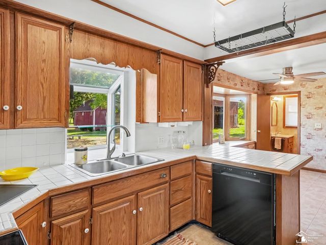 11484 Dennison Road, Milan, MI 48160