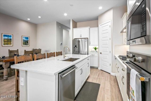 21926 N 61ST Way, Phoenix, AZ 85054