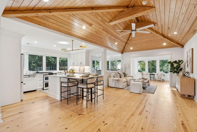 816 Palm Boulevard, Isle Of Palms, SC 29451