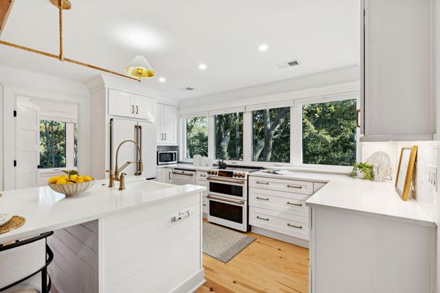 816 Palm Boulevard, Isle Of Palms, SC 29451