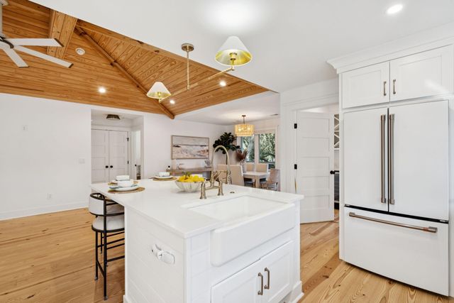 816 Palm Boulevard, Isle Of Palms, SC 29451